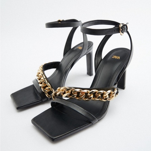 ZARA Heeled Black Leather Sandals Chunky Gold Chain Detail - Picture 1 of 15